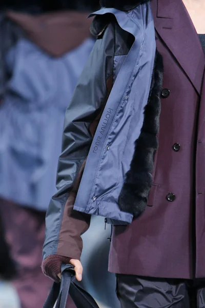 Look 38